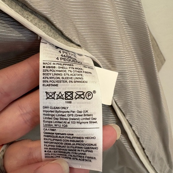 Women’s Banana Republic Italian Wool Blend Gray Coat Jacket Size 4 Petite - Picture 6 of 6